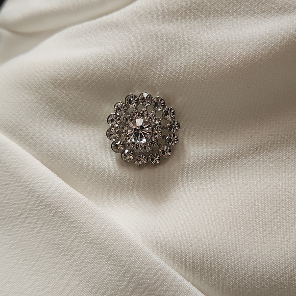 Size 6 white blazer with rhinestone buttons. - Picture 4 of 4